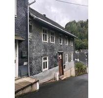 Altes Haus - 17.999,00&nbsp;EUR Kaufpreis, ca.&nbsp; 130,00&nbsp;m&sup2; in Neuhaus am Rennweg (PLZ: 98724)