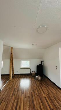 Foto - Sehr Schöne, neu renovierte 3-Zimmer-Wohnung mit Kaminofen