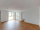 Foto - Erstbezug: Helle 3-Zi.Whg. mit offener Wohnküche und Loggia!