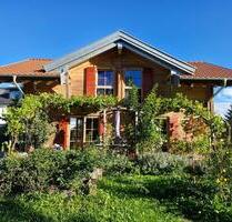 Massivholzhaus mit Naturgarten in sehr schöner Lage zu vermieten - Penzing