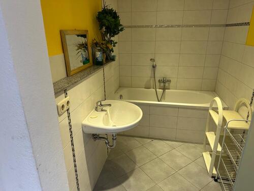 Foto - 3-Raum Wohnung in EG - 450,00&nbsp;EUR Kaltmiete, ca.&nbsp; 66,00&nbsp;m&sup2;