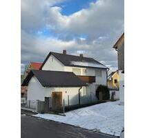 Einfamilienhaus zu vermieten - 2.000,00&nbsp;EUR Kaltmiete, ca.&nbsp; 133,00&nbsp;m&sup2; in Lenting (PLZ: 85101)