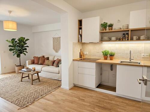 Foto - Charmant wohnen im Denkmal: 2 Zimmer, Balkon, Parkett, Bad mit Dusche, Fußbodenheizung, HWR & SP