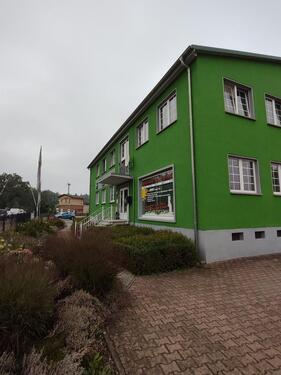 Foto - Geräumige Gewerbefläche in exponierter Lage