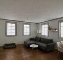 Helle 2-Zimmer-Wohnung mit Stellplatz - Steinheim an der Murr