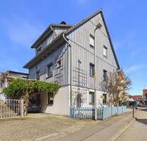 Freistehendes Einfamilienhaus mit Einliegerwohnung in ruhiger Lage - Leutenbach