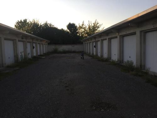 Foto - Große Garage in der Altstadt von Hoyerswerda zu vermieten