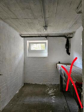 Foto - Kellerraum z. Mietung, Papiere Lager,Garagen Alternative