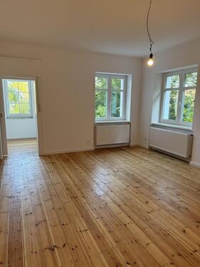 Foto - Erstbezug nach Sanierung – 4,5 Zimmer in Villa im Märchenviertel mit Charme & Energie- Effizienz