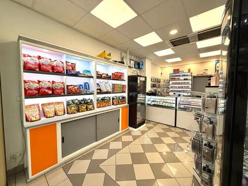 Foto - - Reserviert- Ladenfläche für Kiosk oder Handyladen in Frankfurt