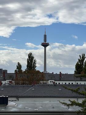 Foto - Sofort bezugsbereit - Schönes 2,5 Zi Penthouse im Herzen von FFM