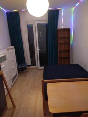 Foto - Etagenwohnung zur Miete in Berlin