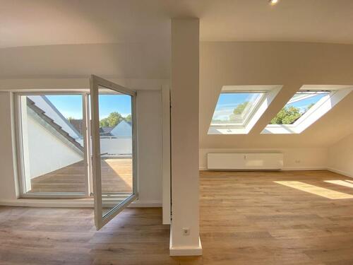 Foto - Tolle Dachgeschoss-Wohnung inkl. Terrasse und Einbauküche