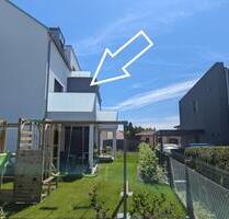 Neubau 3-Zimmer Wohnung mit großem Balkon, EBK und Aufzug ! - Straubing