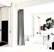 Helles Loft-Arbeitsparadies in Hamburg-Bahrenfeld – 344 €Monat