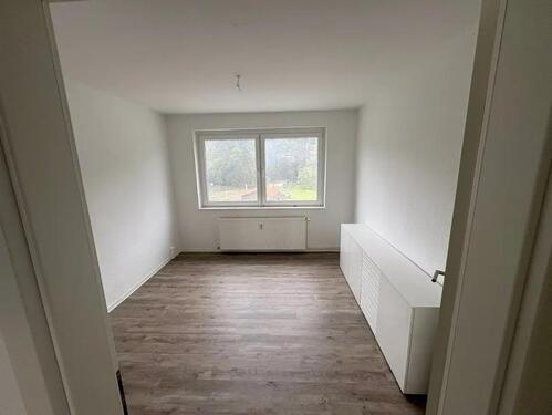 Foto - Frisch Sanierte und helle 3-Zimmer Wohnung im 1. OG in Gnewitz