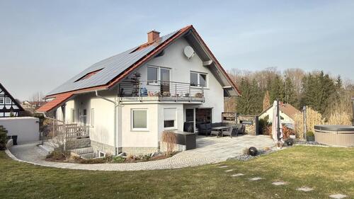 Foto - Modernes Zweifamilienhaus mit großem Gartengrundstück in ruhiger Lage von Döbeln