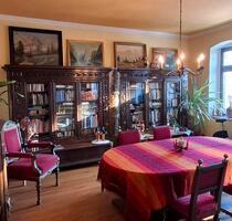 130qm-Wohnung, 3 Räume - 1.200,00&nbsp;EUR Kaltmiete, ca.&nbsp; 130,00&nbsp;m&sup2; in Hohenstein-Ernstthal (PLZ: 09337)