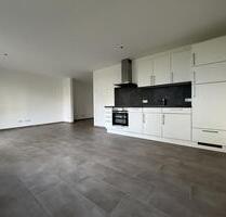 Neuwertige barrierefrei 1-Zimmer EG Wohnung mit großer Terrasse - Einzug zwischen 01.04-01.06.2026 - Grafing bei München