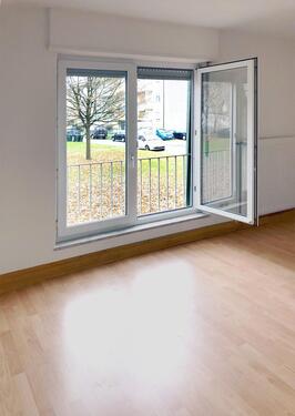 Foto - Helle 2-Zimmer-Wohnung mit Balkon und französischem Fenster