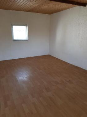 Foto - 4 Zimmer Wohnung auf dem Land - 690,00 EUR Kaltmiete,