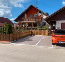 Zweifamilienhaus mit Einliegerwohnung bei Krumbach - Dinkelscherben