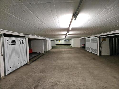Foto - Abschließbare Tiefgarage nahe Allacher Bahnhof
