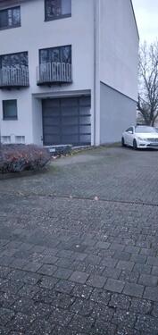 Foto - Auto Kfz Mietstellplatz auch für Handel geeignet