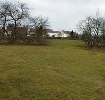 Eingezäunte Freifläche - 1.700,00&nbsp;EUR Kaltmiete, ca.&nbsp; 1.500,00&nbsp;m&sup2; in Sankt Ingbert (PLZ: 66386)