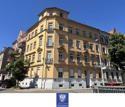 Foto - Helle großzügige Etagenwohnung mit Balkon, 2 Bädern und separater Wohnküche!