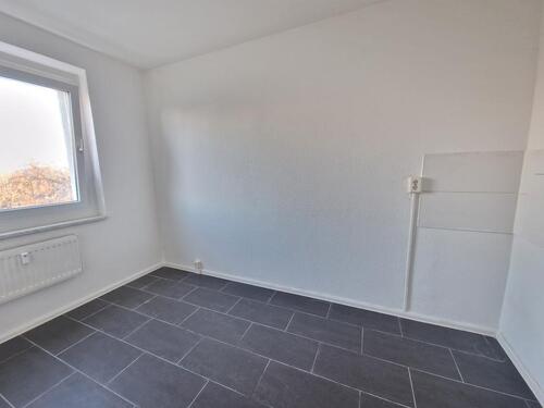 Foto - *Ab 15.03.2026!* Renovierte 3 Zimmer-Wohnung mit Aufzug