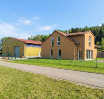 A+ EinZweifamilienhaus mit 255m² Halle auf 1,4 Hektar - Ansbach