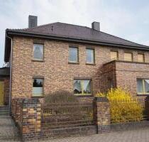 Ferienwohnungen in großzügigem Haus mit Hof und Garten - Muldestausee