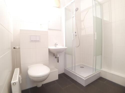 Foto - Stilvoll & bequem: 2-Zimmer-Wohnung mit Aufzug und modernem Duschbad *Ab 15.03.2026 bezugsfertig*