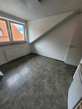 Foto - 1 Zimmer Dachgeschoßwohnung zur Miete in Ingelheim am Rhein