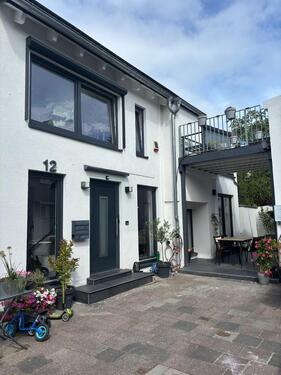 Foto - Modernes Townhouse in zentraler Lage von Dreieich-Sprendlingen