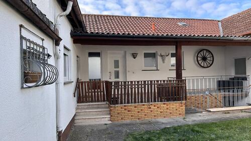 Foto - Bungalow 4-Zimmer mit Garten - 1.350,00 EUR Kaltmiete, ca.  122,00 m²