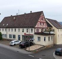 Renditestarkes Mehrfamilienhaus mit 2 Gewerbeeinheiten - Langenenslingen