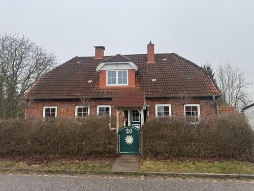 Foto - Provisionsfrei: Charmantes Zweifamilienhaus mit großem Grundstück