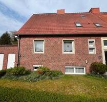Solide Doppelhaushälfte (2 Wohneinheiten) in Emden Herrentor