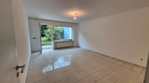 Foto - Helle Einliegerwohnung mit Terrasse und Garage