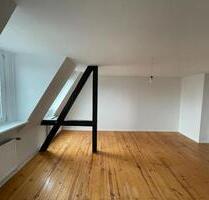 3 Zimmer Dachgeschosswohnung in Altona Altstadt zu vermieten - Hamburg Hamburg-Mitte
