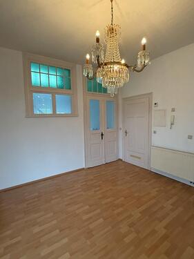 Foto - Helle Altbauwohnung 114 m2 Balkon Küche und historischen Flair !