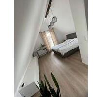 Schöne, lichtdurchflutete Maisonette-Wohnung in Leingarten - Leverkusen Schlebusch