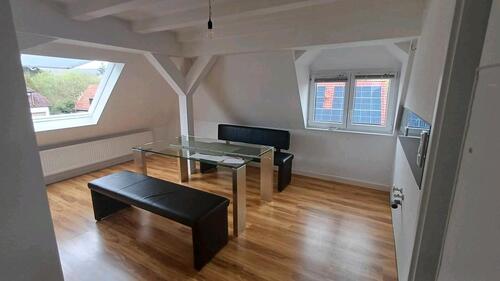 Foto - 1.5 Zimmer Dachgeschoßwohnung zur Miete in Höchberg