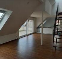 Stilvolle 4,5 Zimmer DG-Wohung in Dettingen unter Teck