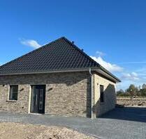 Neubau KFW Bungalow mit unverbautem Ausblick - Erstbezug - Moormerland