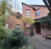 Einfamilienhaus, zentrale Wohnlage, Garten, Obstbaumbestand - Meine