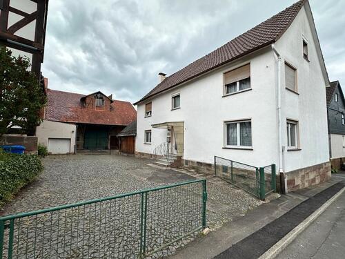 Foto - 8 Zimmer Bauernhaus, Landhaus zum Kaufen in Fritzlar