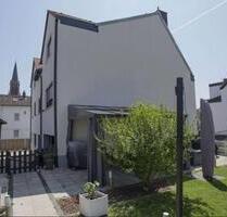 Maisonette-Wohnung mit Garten, 2 Stellplätzen + PROVISIONSFREI - Friedrichsdorf